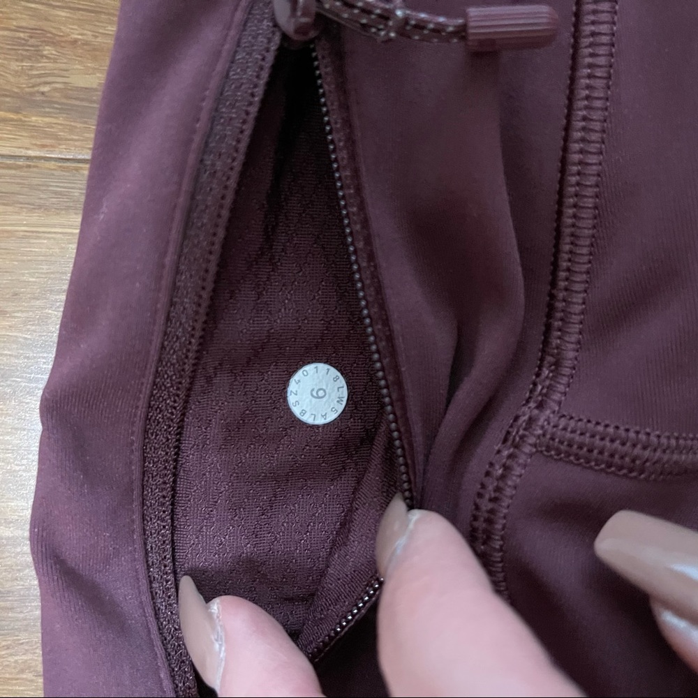 Lululemon Tight Stuff Tight II 6 in Redwood - Picture 10 of 10